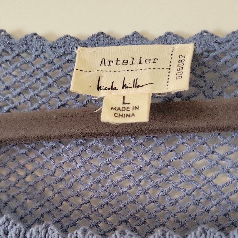 Universal Thread Blue Eyelet Blouse - image 4